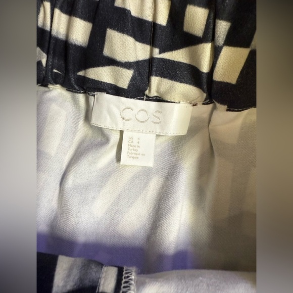 COS Black and white graphic print faux wrap midi skirt size 4 - Picture 12 of 16